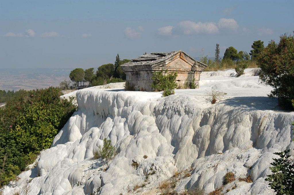 Pamukkale and Hierapolis Tour